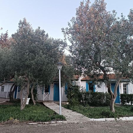 Teos Ormanci Tatil Koyu Hotel Seferihisar Kültér fotó