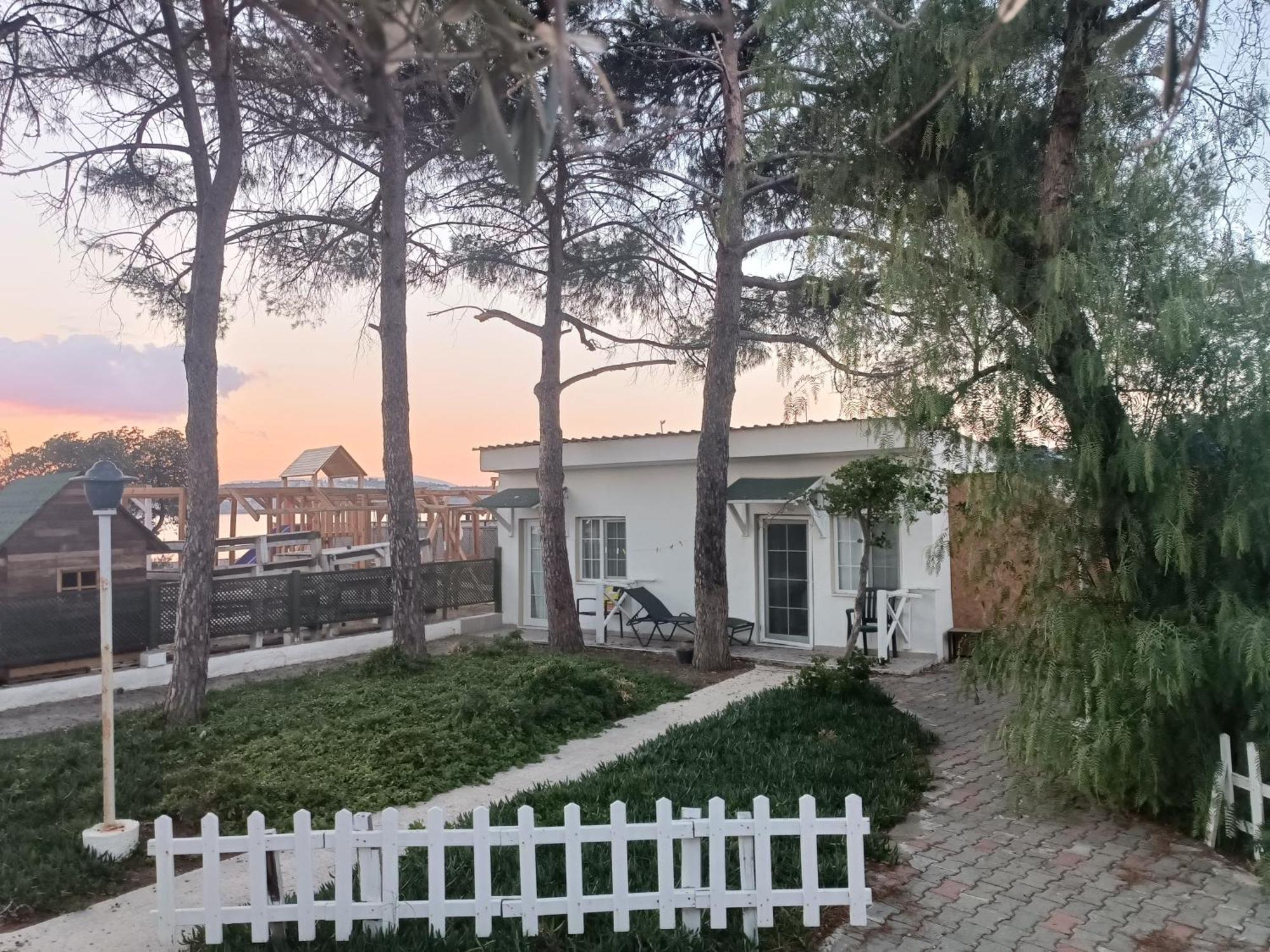 Teos Ormanci Tatil Koyu Hotel Seferihisar Kültér fotó