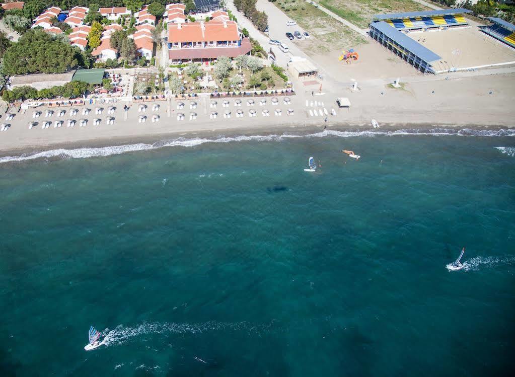 Teos Ormanci Tatil Koyu Hotel Seferihisar Kültér fotó