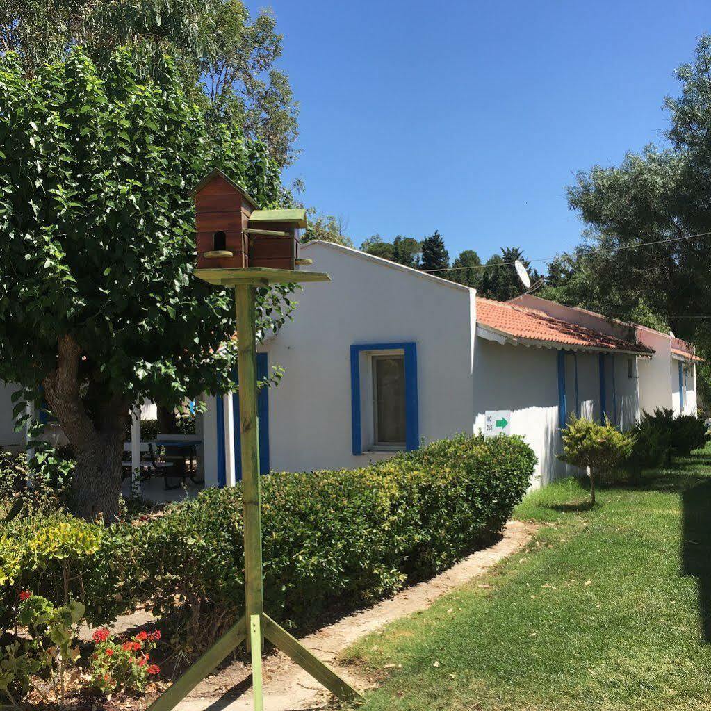 Teos Ormanci Tatil Koyu Hotel Seferihisar Kültér fotó