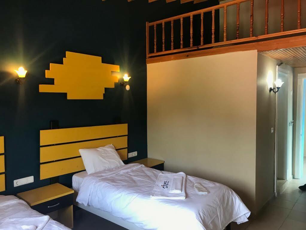 Teos Ormanci Tatil Koyu Hotel Seferihisar Kültér fotó
